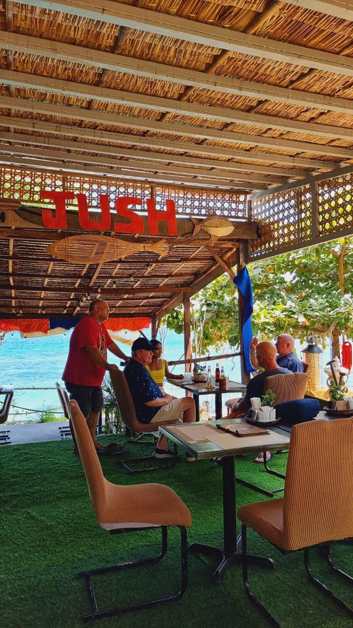 Jush Native And Glamping Dauis Exterior foto