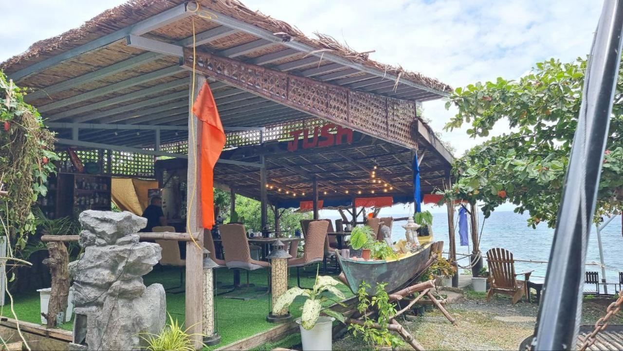 Jush Native And Glamping Dauis Exterior foto